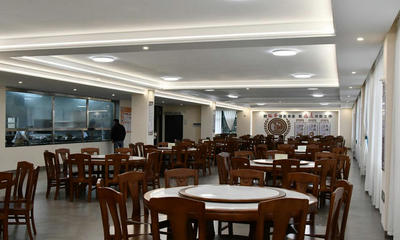 西宁街道 家门口的务工车间点亮就业新希望